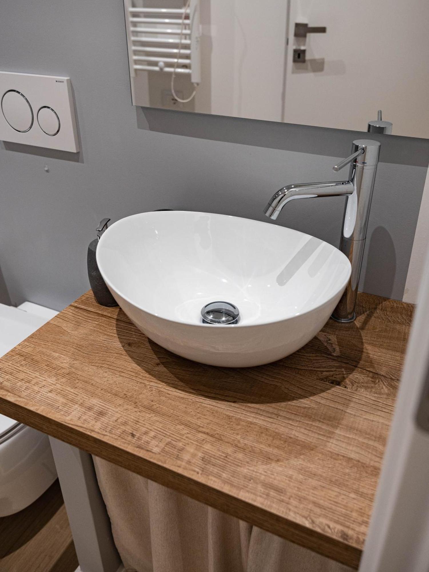 Moor Assarotti Suites - Genova City Center Buitenkant foto