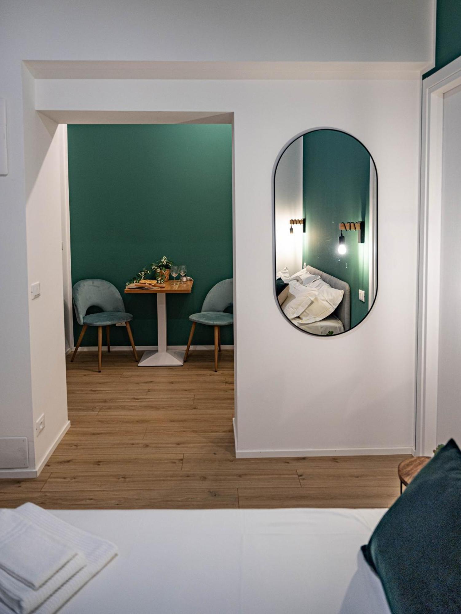 Moor Assarotti Suites - Genova City Center Buitenkant foto